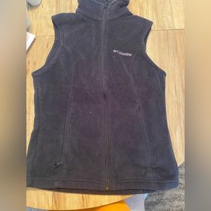 Columbia vest